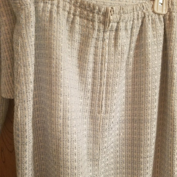 Suit - Picture 2 of 4